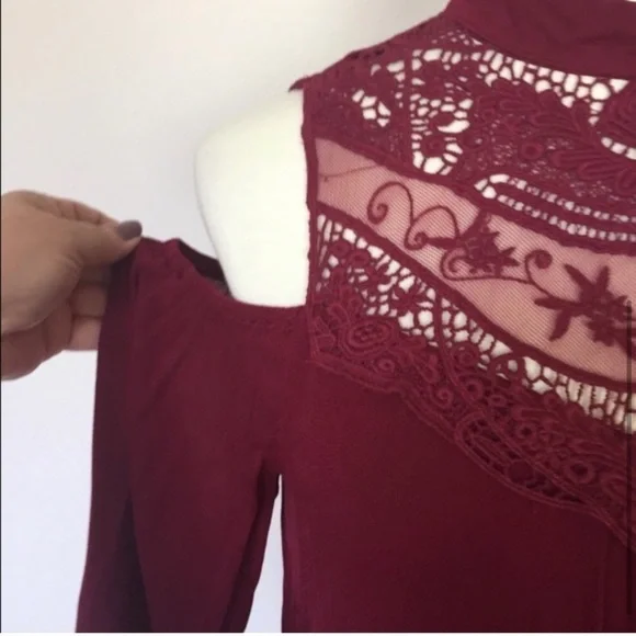 A.U.W. Red Burgundy Cut Out Shoulders Dress Red Size S - Picture 3 of 7